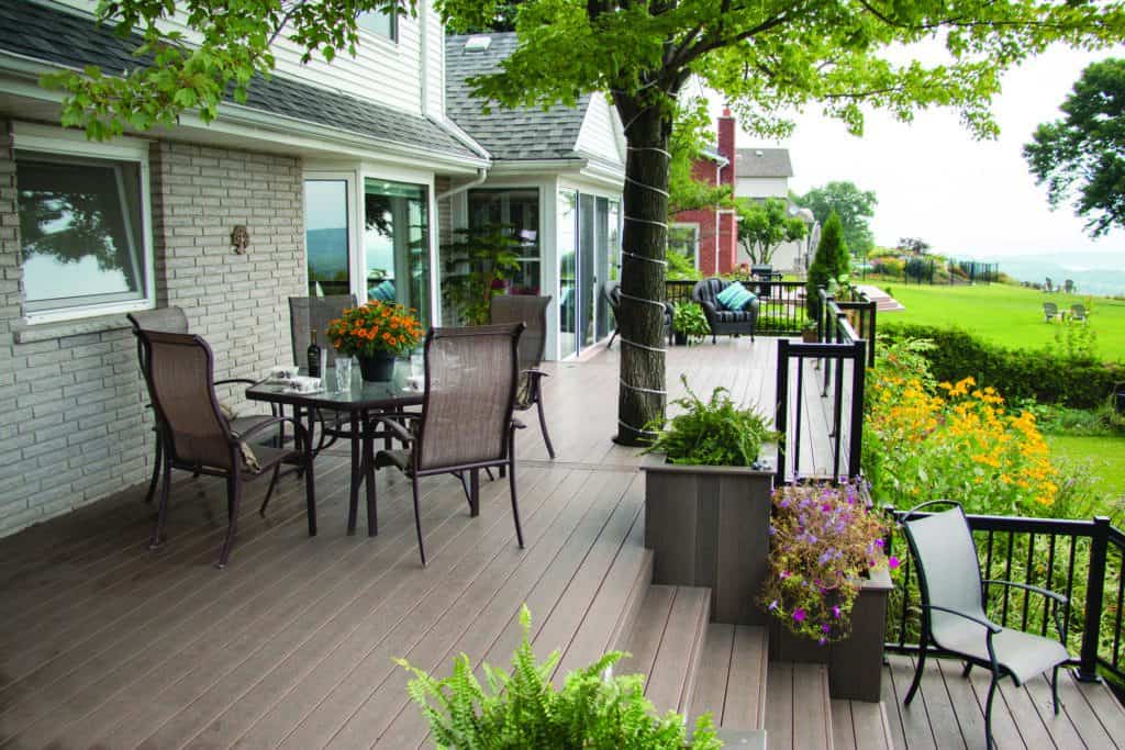 PVC Decking vs. Wood Decking: Why PVC Decking is a Top Choice for Your Deck